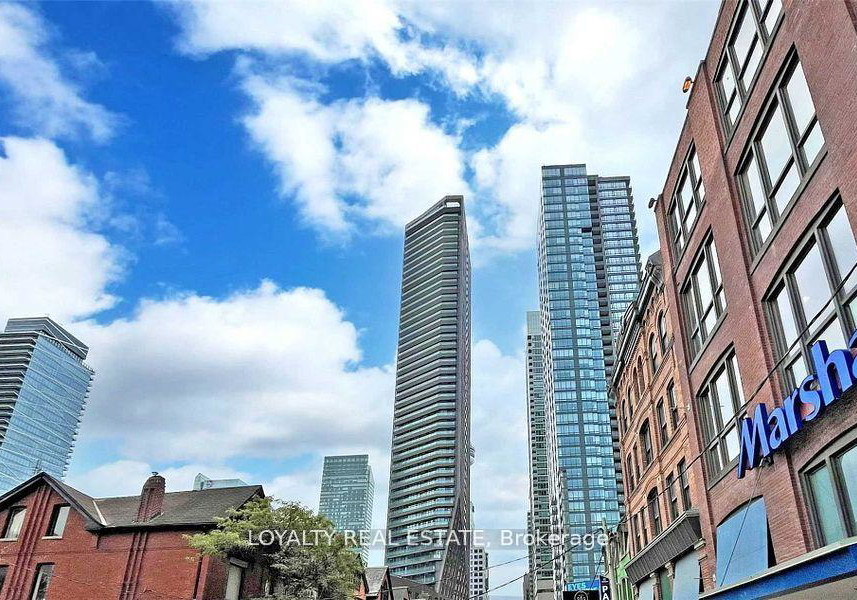 99-john-street-toronto-ontario-c13140752