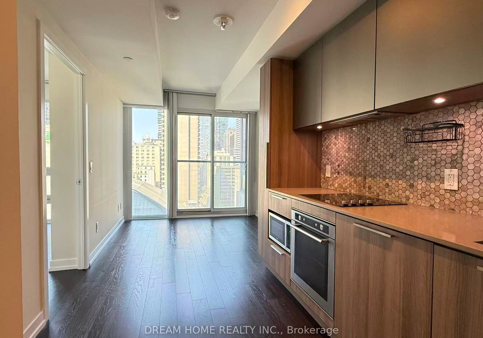 85-wood-street-toronto-ontario-c13141266