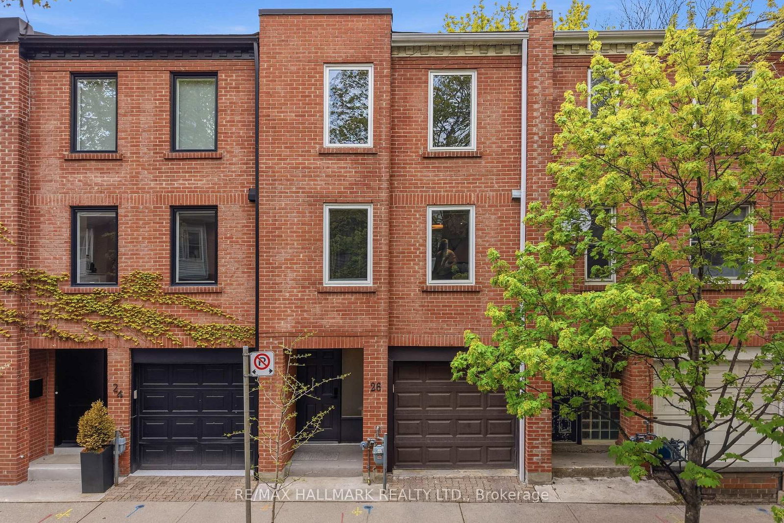 26-longboat-avenue-toronto-ontario-c13141288