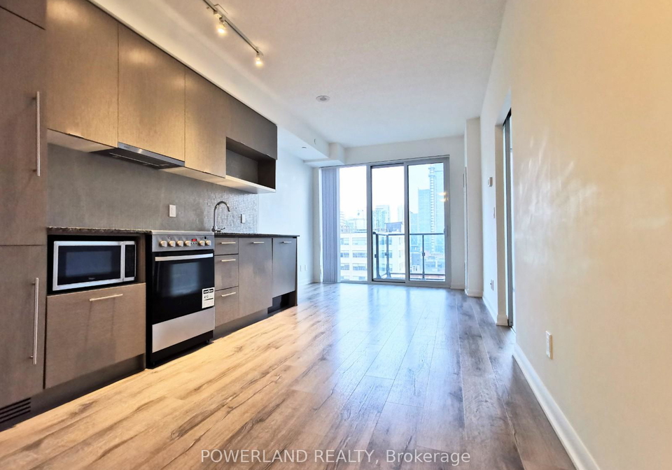 435-richmond-street-w-toronto-ontario-c13141298