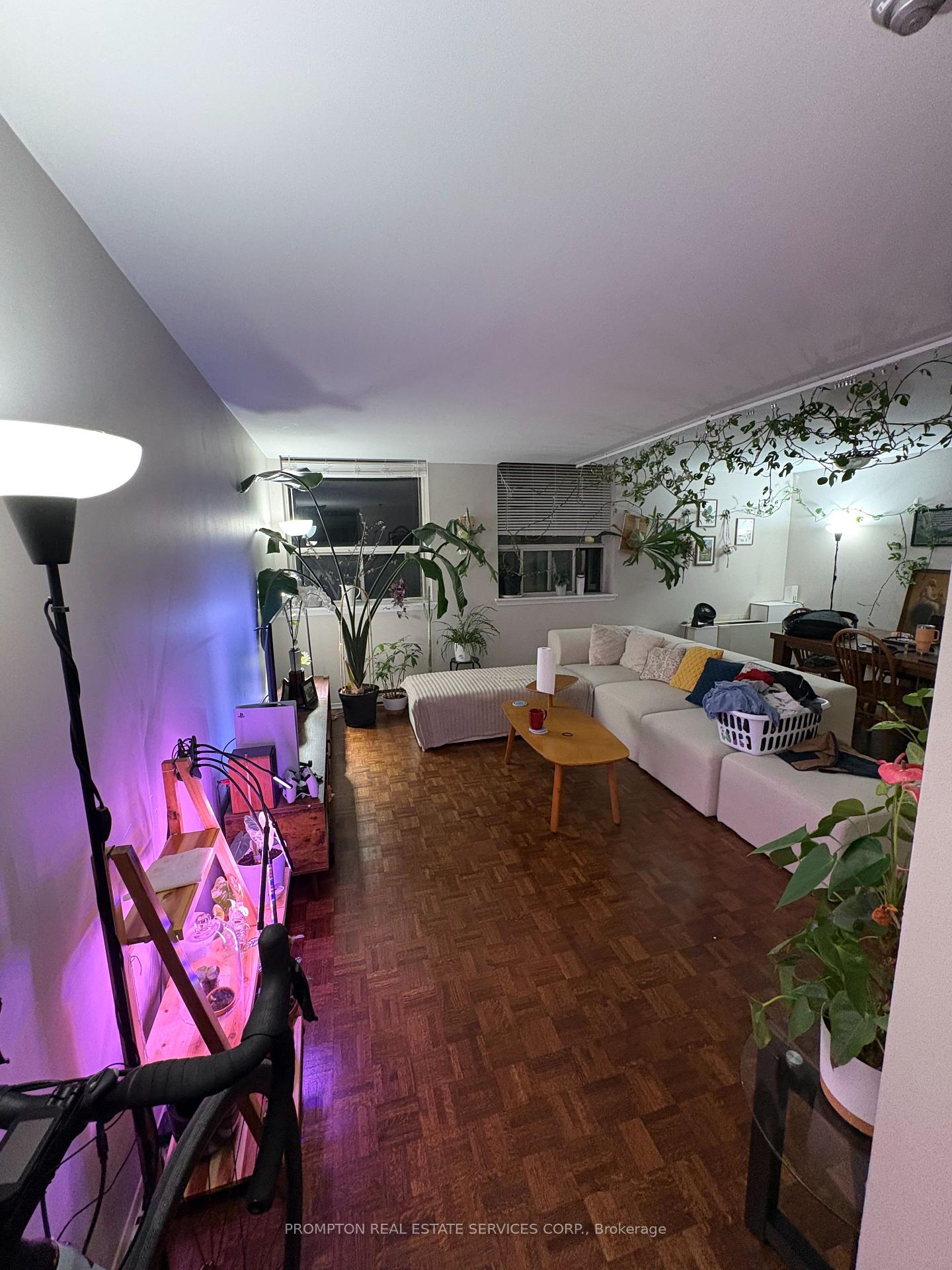 150-beverley-street-toronto-ontario-c13141328