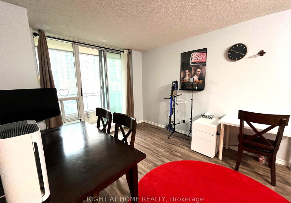 3-pemberton-avenue-north-york-ontario-c13141364
