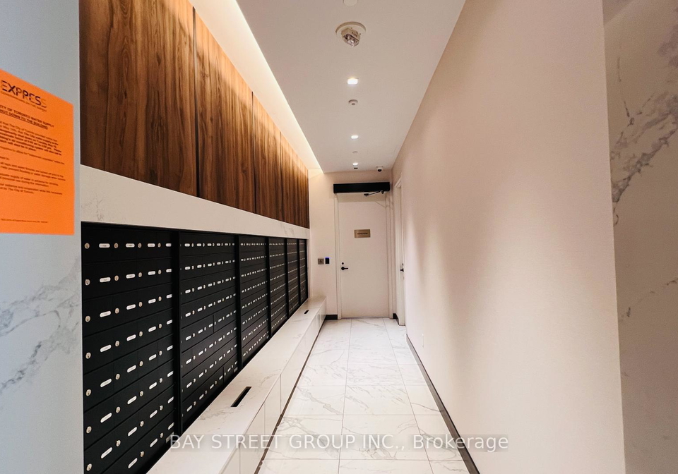 8-tippett-road-toronto-ontario-c13141426