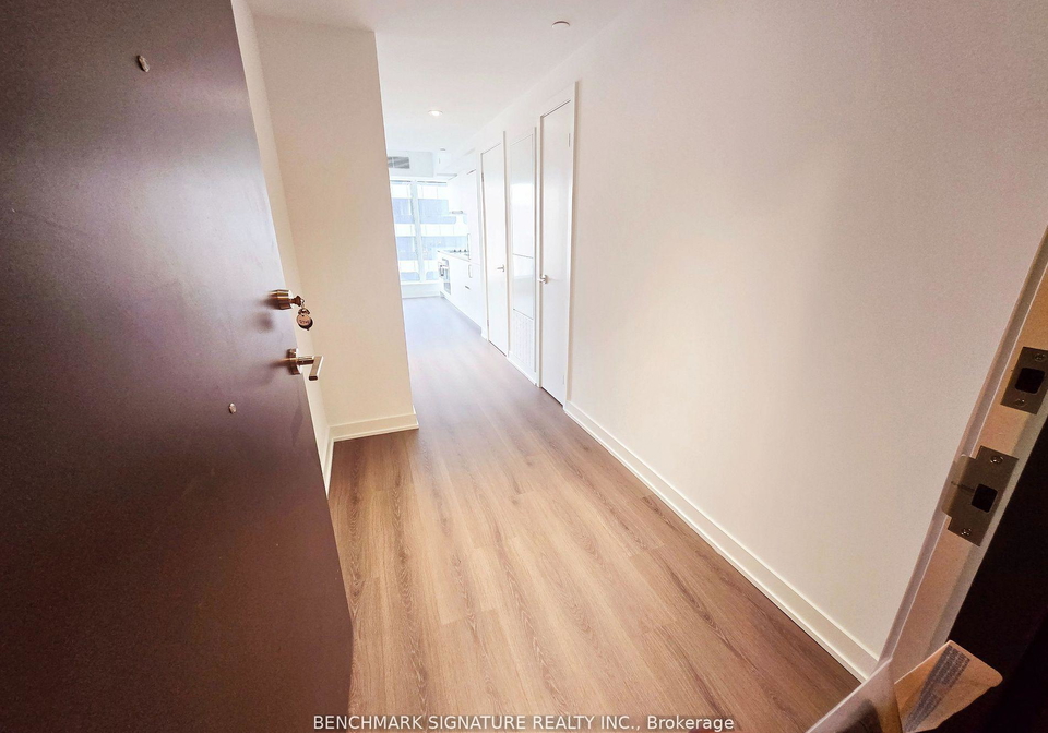 8-wellesley-street-toronto-ontario-c13141488