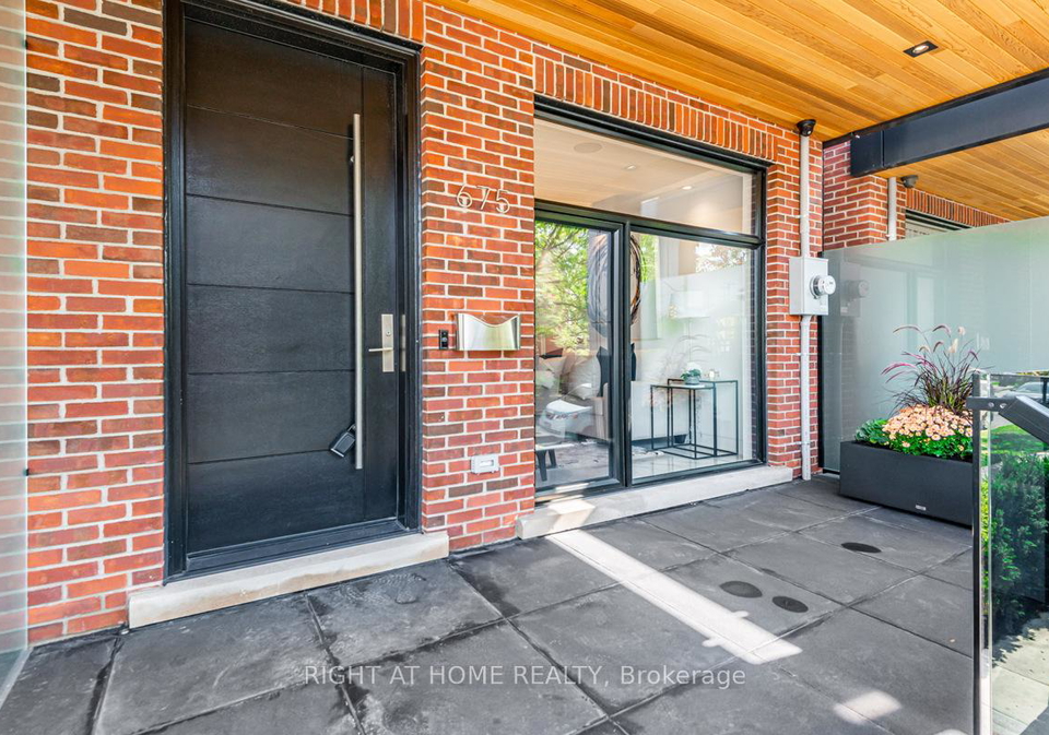 675-huron-street-toronto-ontario-c13141592