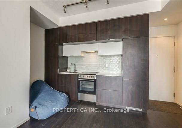 159-dundas-street-e-toronto-ontario-c13142218