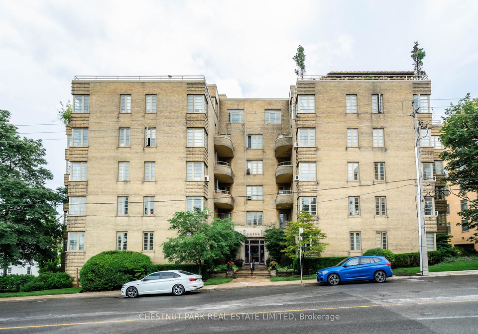 707-eglinton-avenue-w-toronto-ontario-c13142276