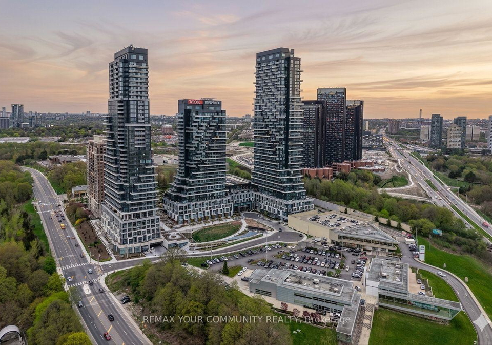 10-inn-on-the-park-drive-north-york-ontario-c13142318