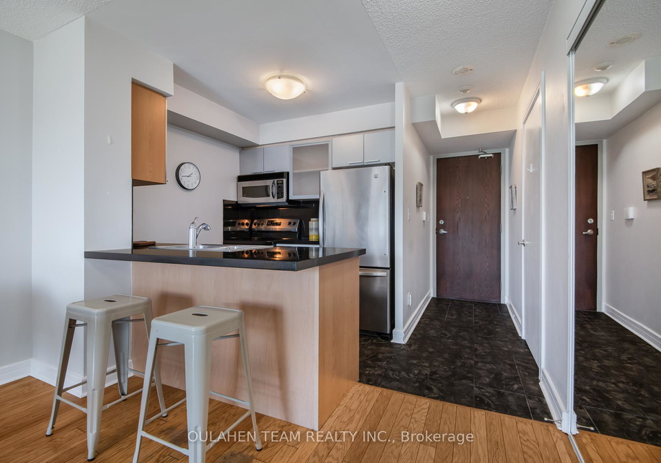 16-harrison-garden-boulevard-north-york-ontario-c13142386