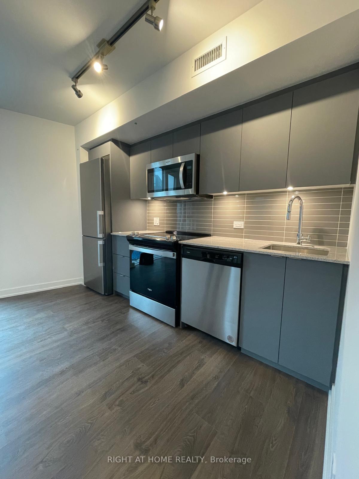 30-tretti-way-toronto-ontario-c13142430