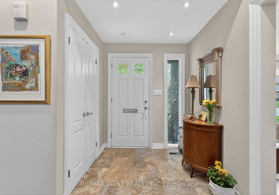 16-caravan-drive-north-york-ontario-c13142512