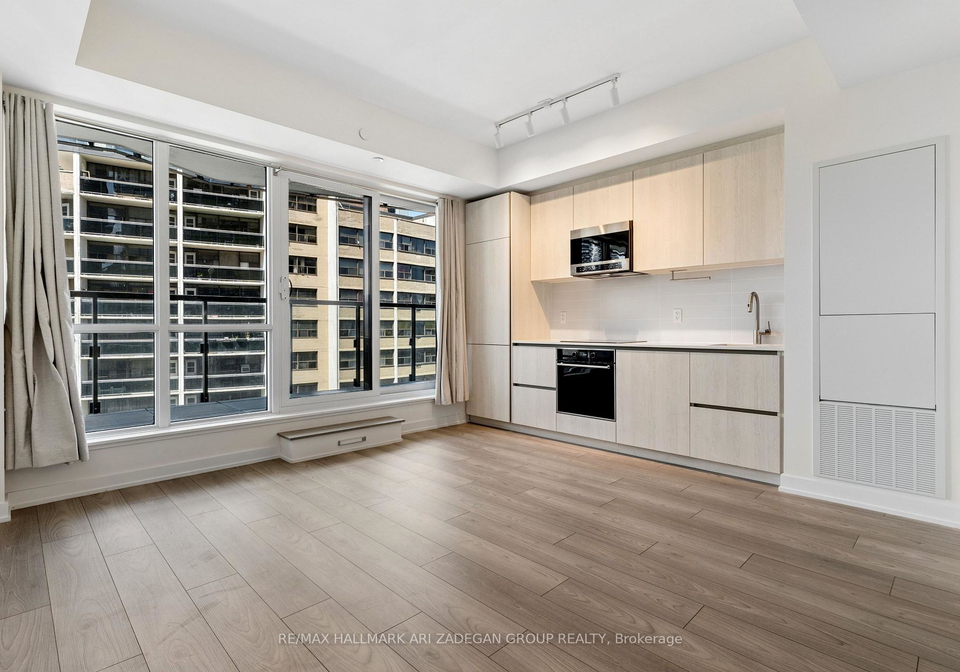 120-broadway-avenue-toronto-ontario-c13142596
