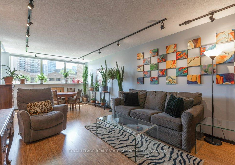 15-maitland-place-toronto-ontario-c13142804