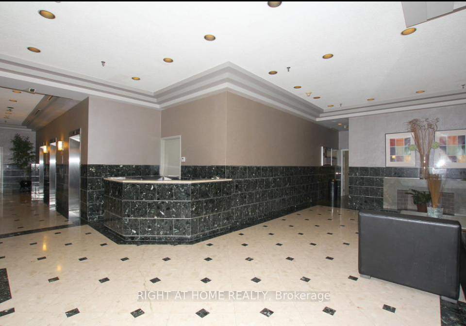 298-jarvis-street-toronto-ontario-c13142866