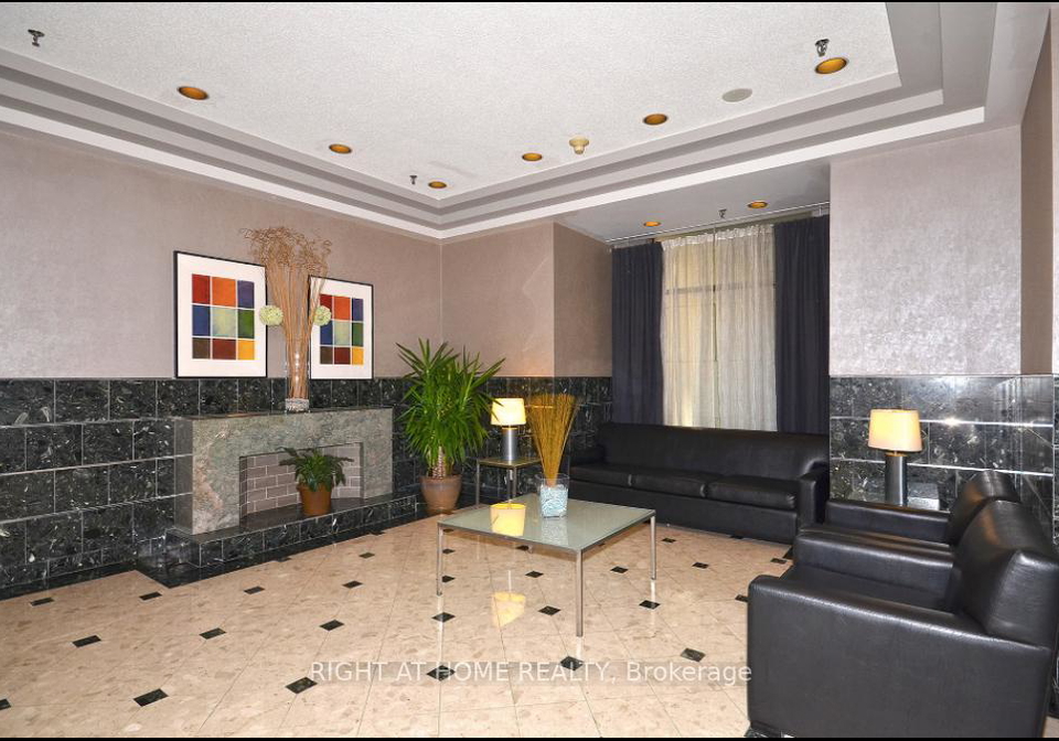 298-jarvis-street-toronto-ontario-c13142866