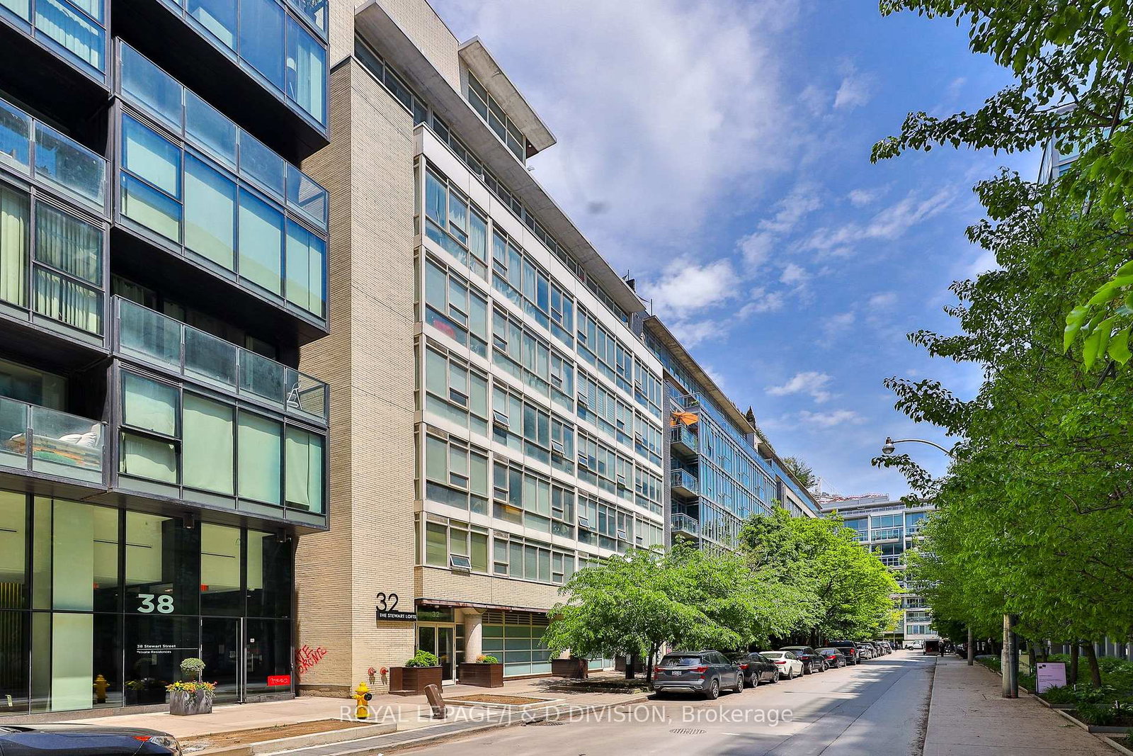 32-stewart-street-toronto-ontario-c13142870