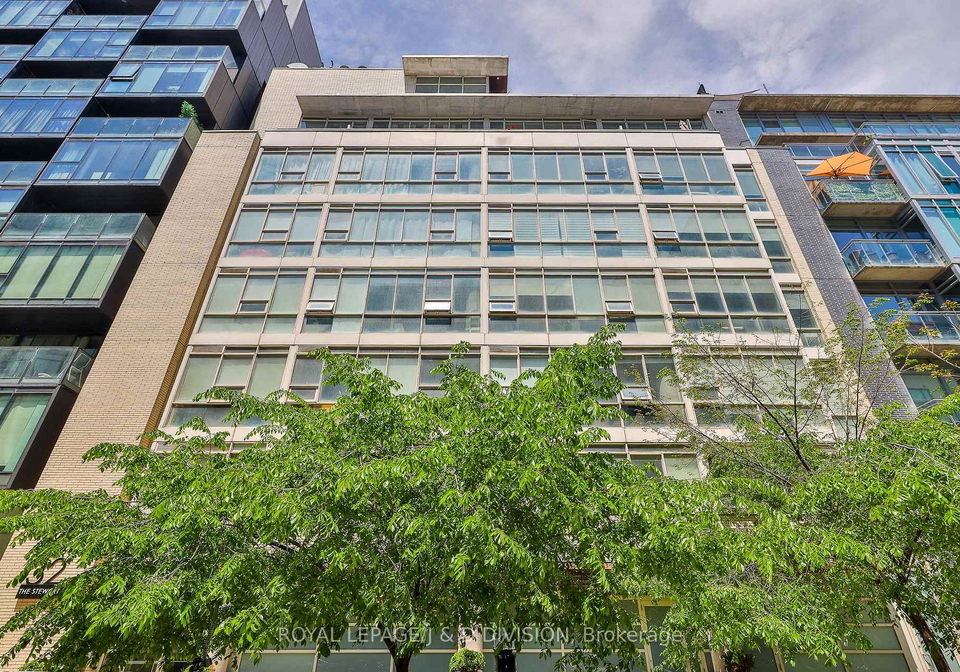 32-stewart-street-toronto-ontario-c13142870