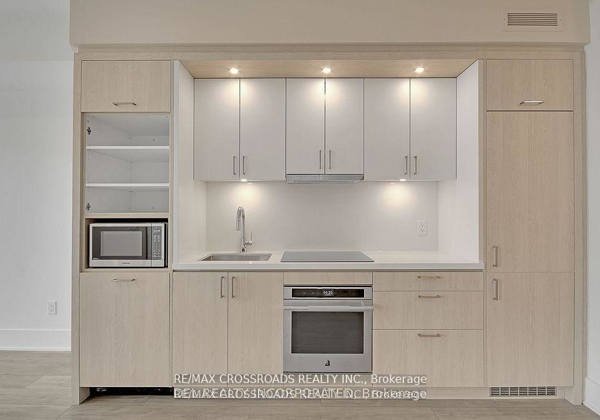 470-front-street-w-toronto-ontario-c13142876