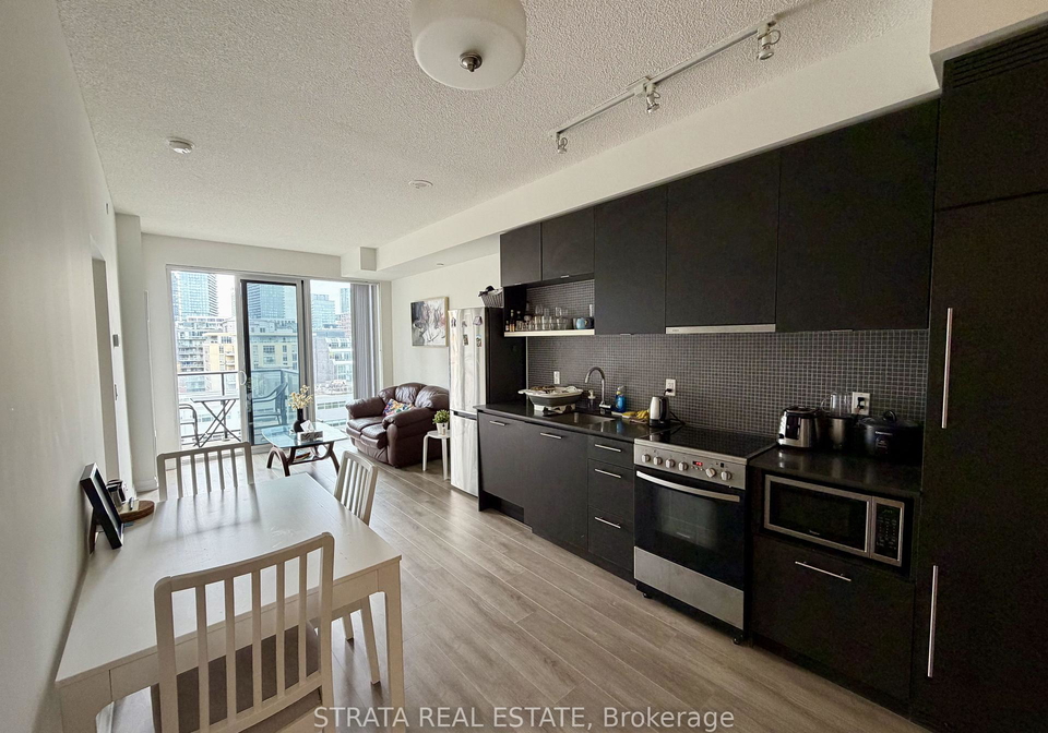 435-richmond-street-w-toronto-ontario-c13142950