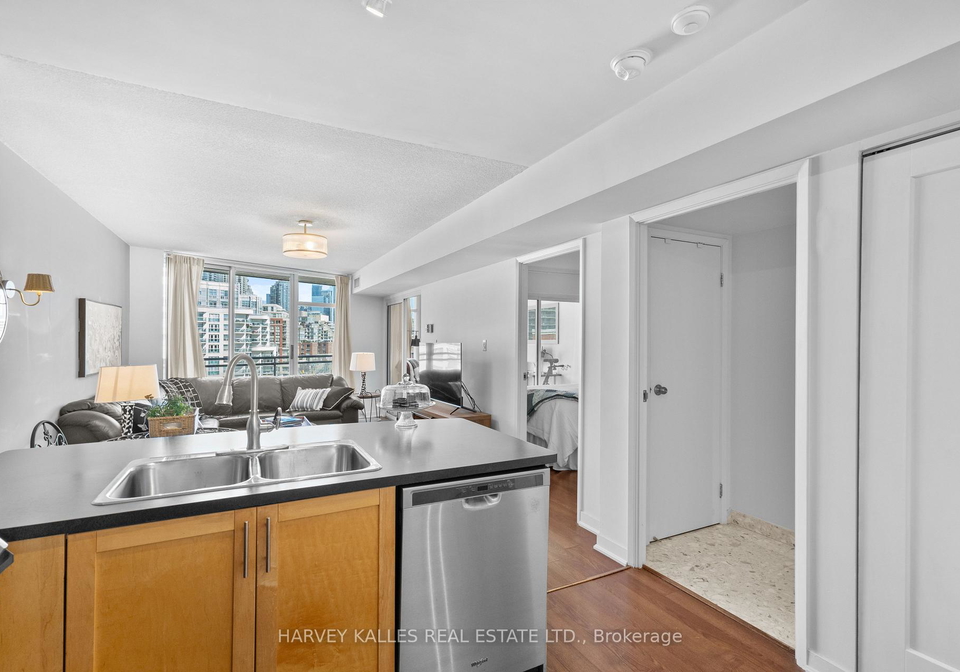 650-queens-quay-w-toronto-ontario-c13142982