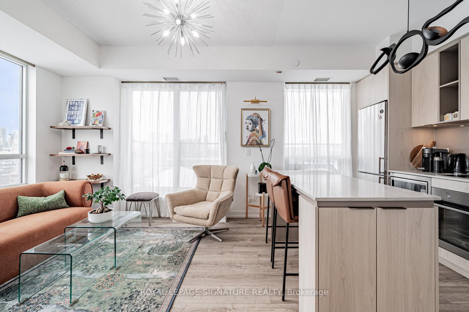 200-sackville-street-toronto-ontario-c13143008