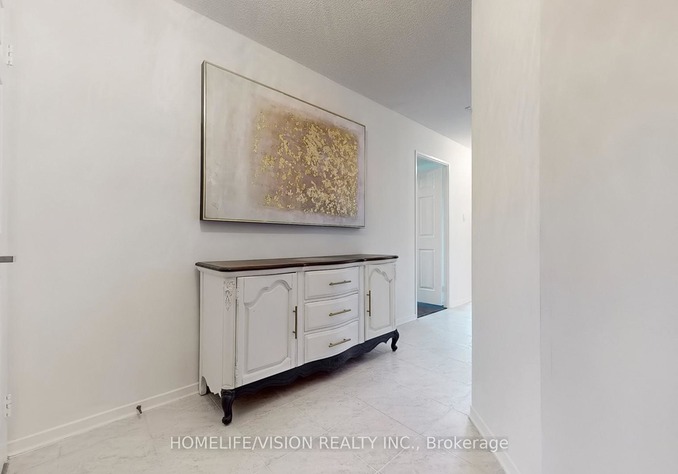 205-wynford-drive-east-york-ontario-c13143022