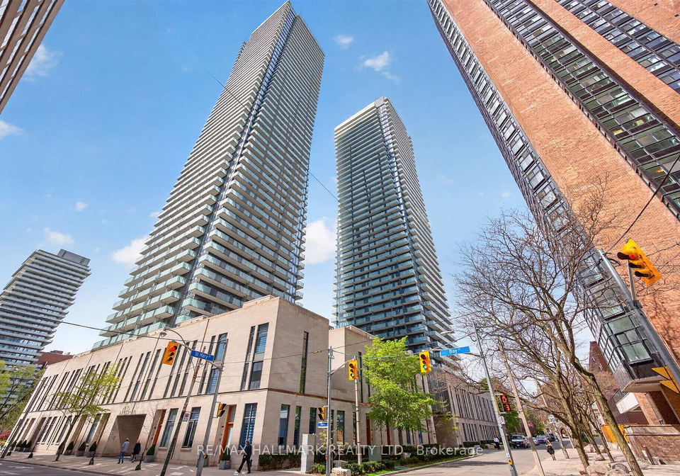 1080-bay-street-toronto-ontario-c13143104