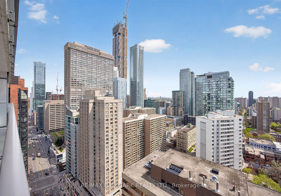 1080-bay-street-toronto-ontario-c13143104