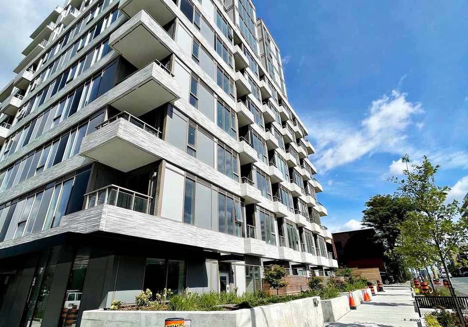 492-eglinton-avenue-e-toronto-ontario-c13143278