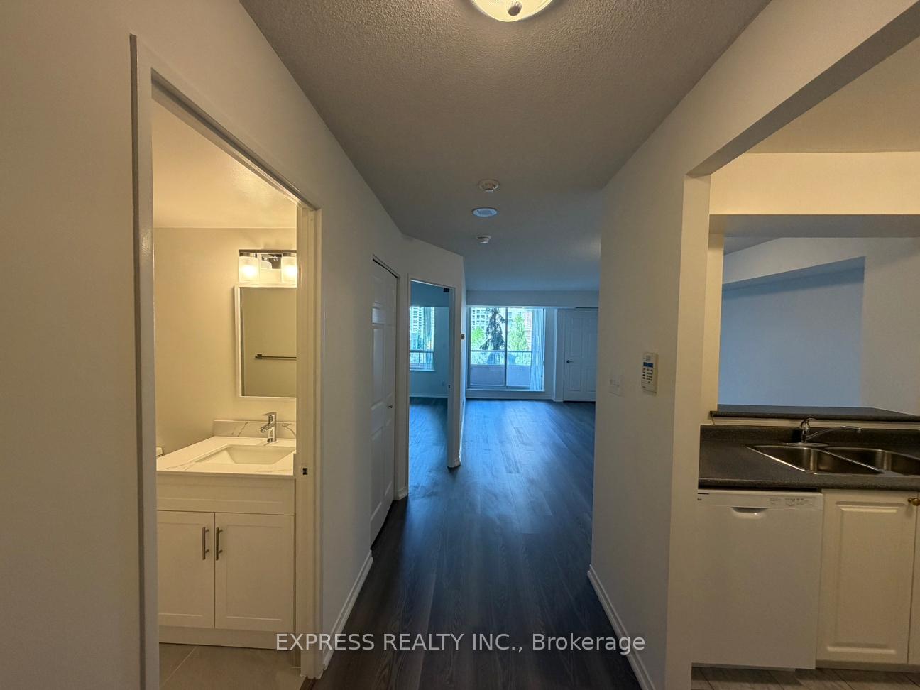 18-hillcrest-avenue-north-york-ontario-c13143348