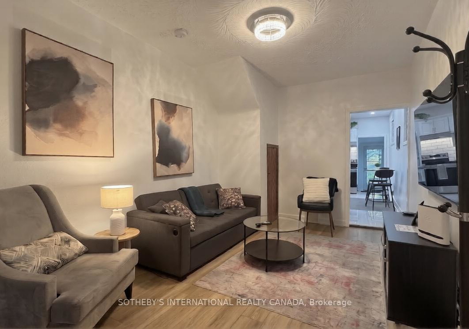 11-darcy-street-toronto-ontario-c13143924
