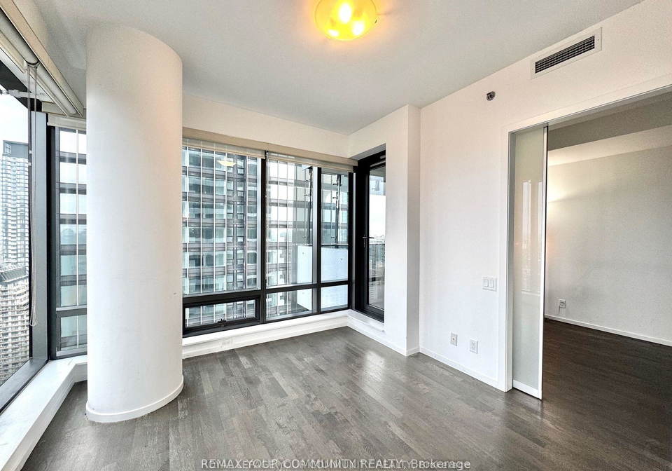 5-st-joseph-street-toronto-ontario-c13143962