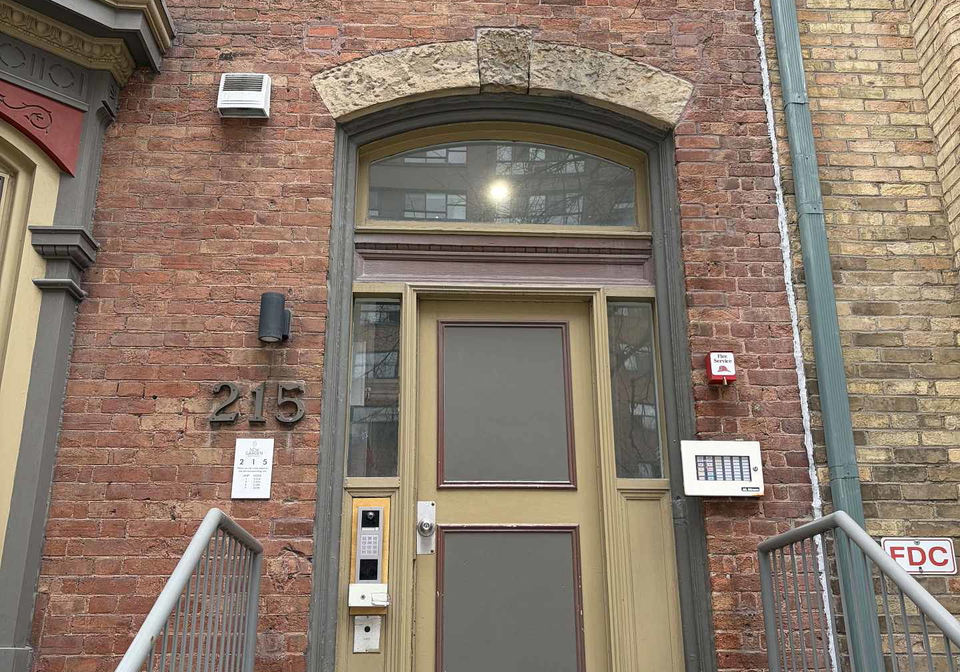 215-jarvis-street-toronto-ontario-c13144000