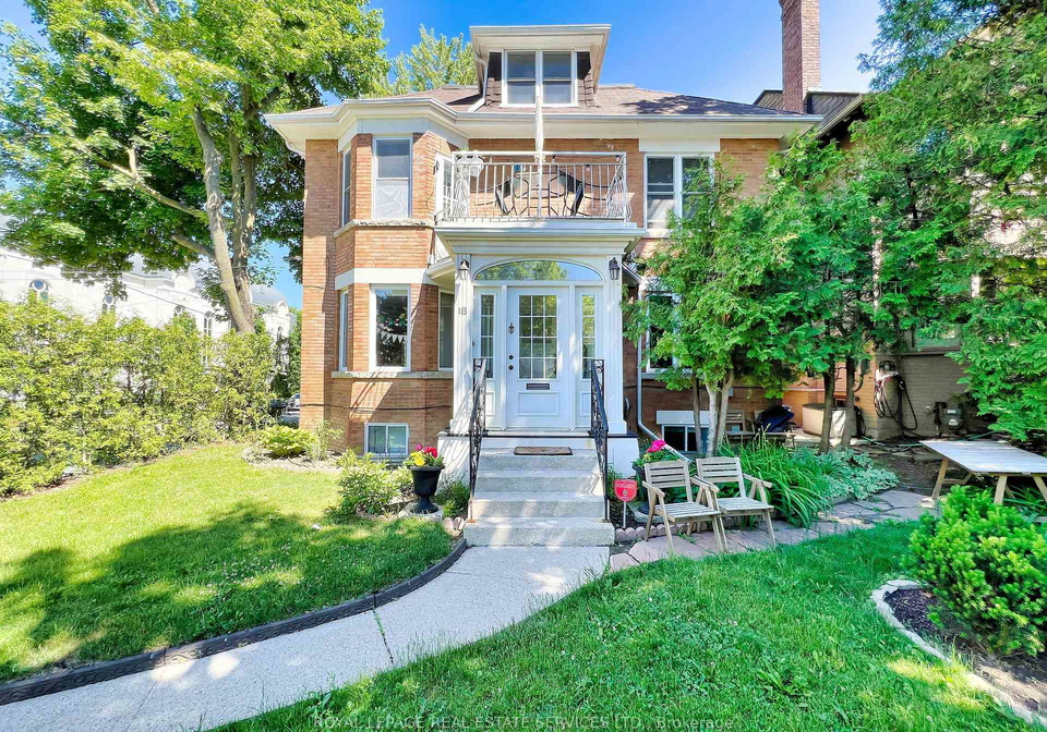 18-shorncliffe-avenue-toronto-ontario-c13144390