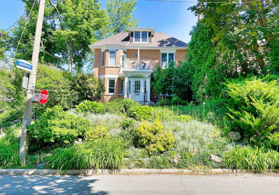 18-shorncliffe-avenue-toronto-ontario-c13144390