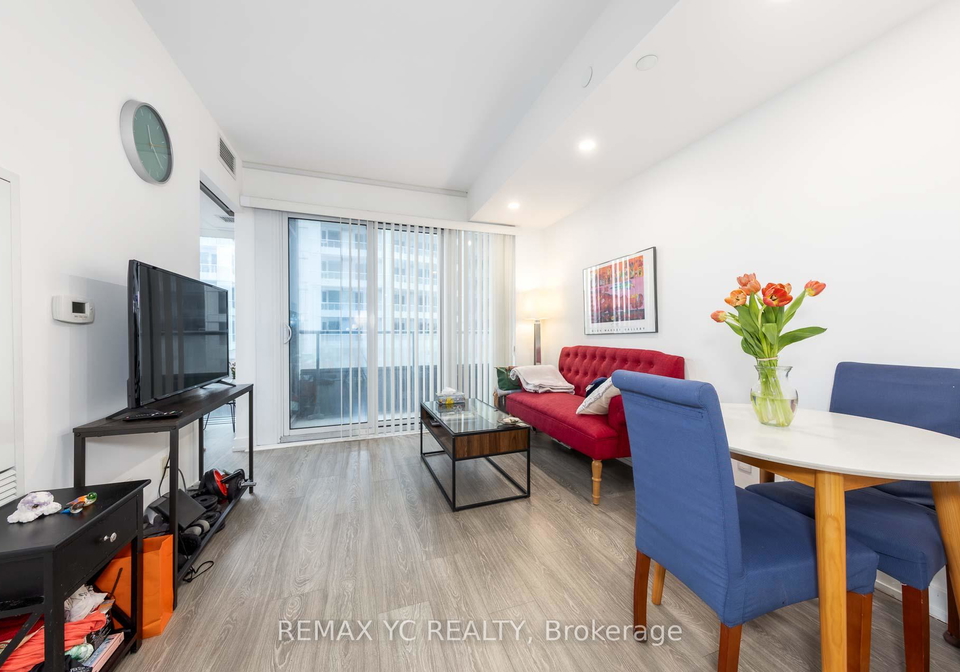 19-western-battery-road-toronto-ontario-c13144580