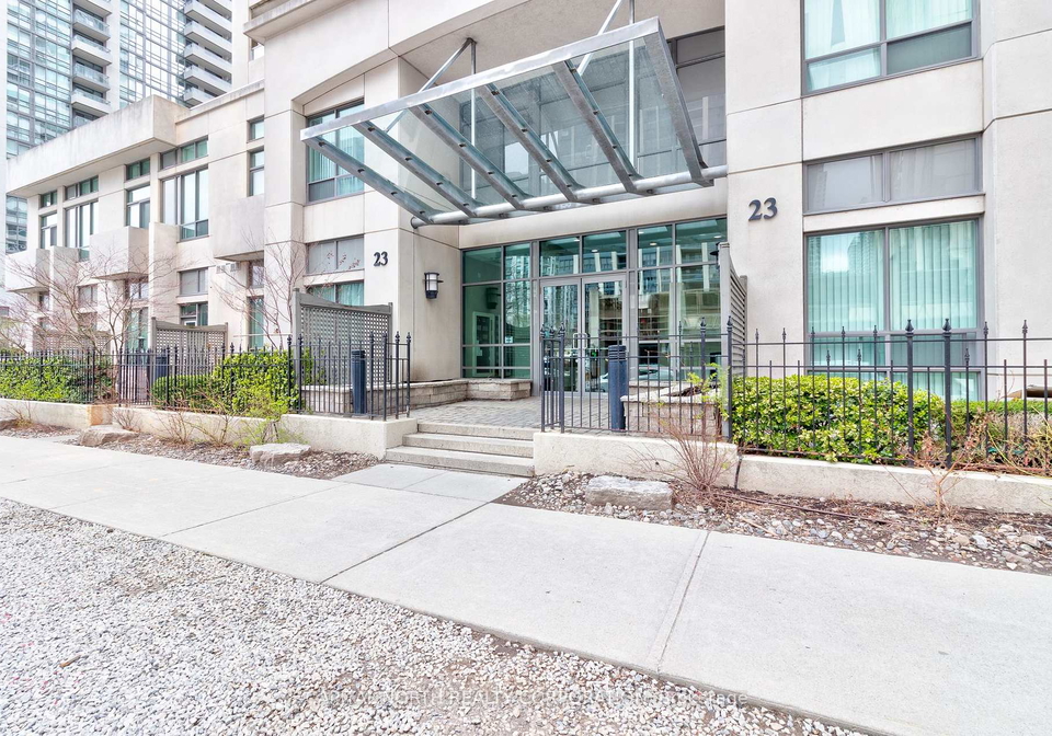 23-hollywood-avenue-north-york-ontario-c13144628