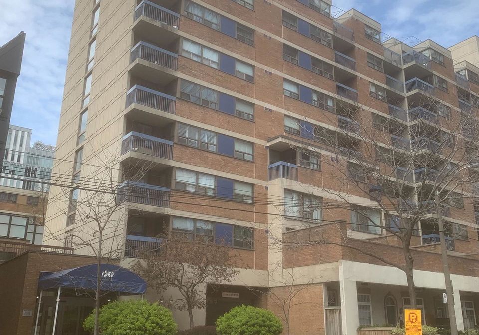 60-st-patrick-street-toronto-ontario-c13144686