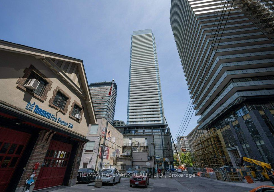 501-yonge-street-toronto-ontario-c13144790