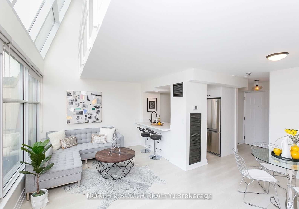 222-the-esplanade-avenue-toronto-ontario-c13144814