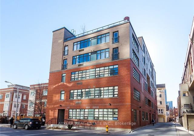 10-wellesley-place-toronto-ontario-c13145298