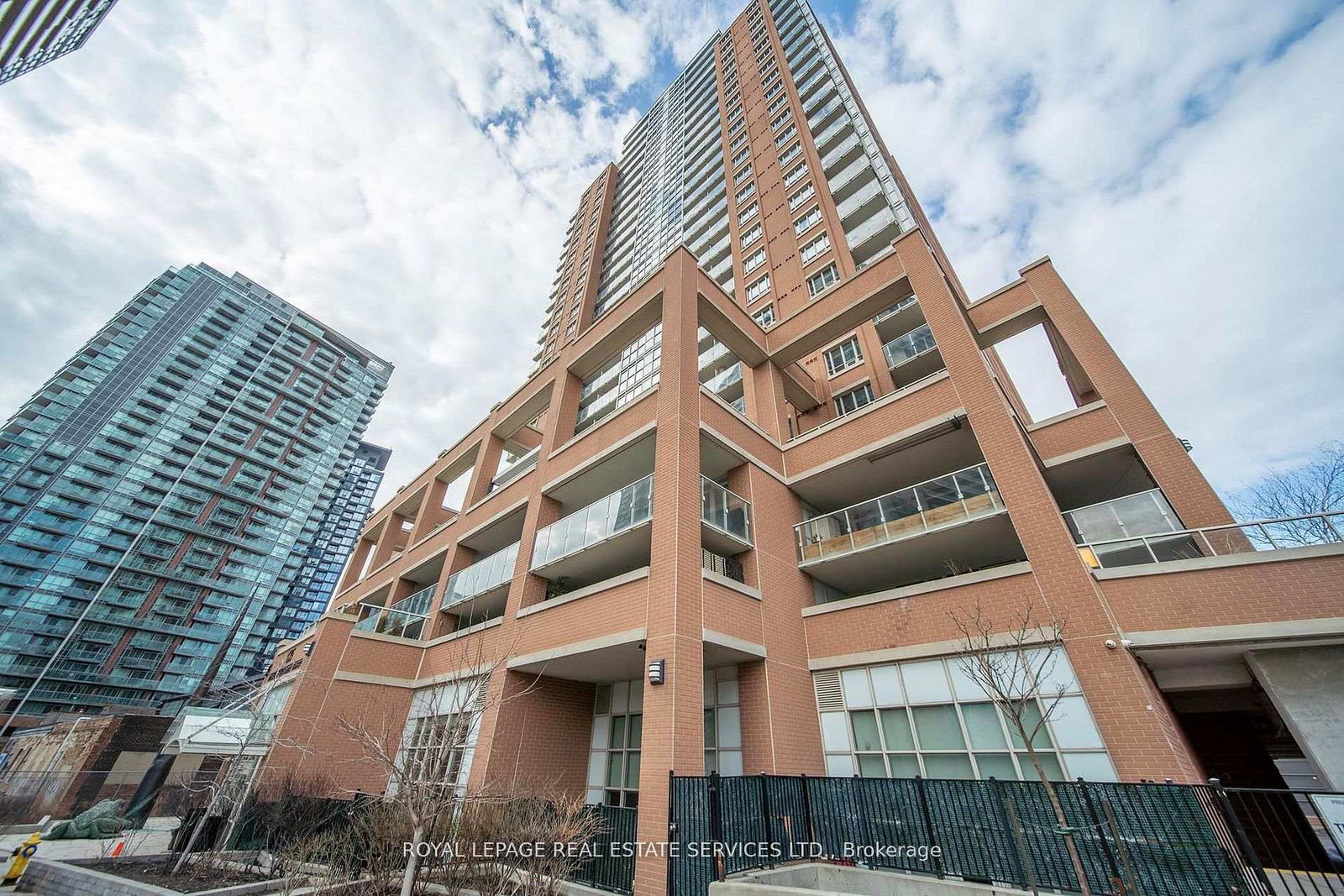 125-western-battery-road-toronto-ontario-c13145396