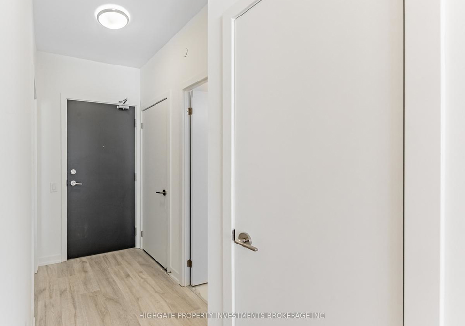 7-golden-lion-heights-north-york-ontario-c13145558