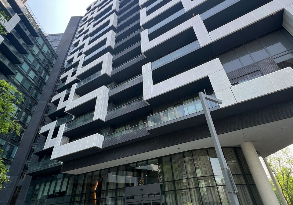 25-adra-grado-way-north-york-ontario-c13145640