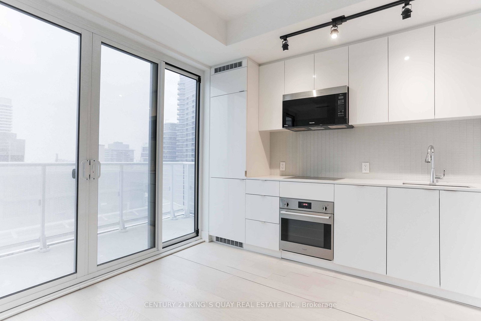7-grenville-street-toronto-ontario-c13145648