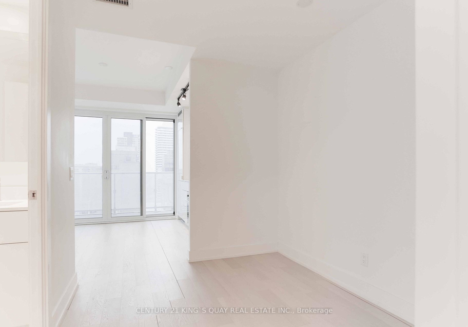 7-grenville-street-toronto-ontario-c13145648