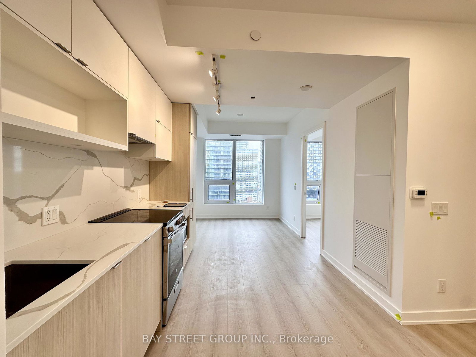 100-queen-street-e-toronto-ontario-c13145780