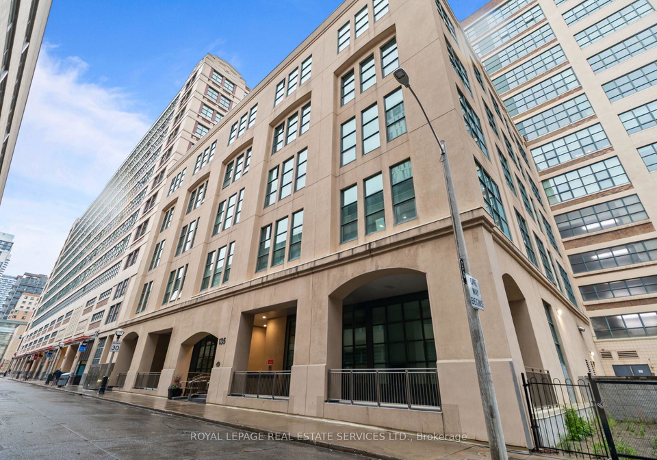 135-dalhousie-street-toronto-ontario-c13145814