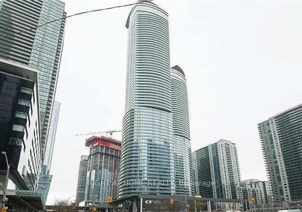 14-york-street-toronto-ontario-c13146084