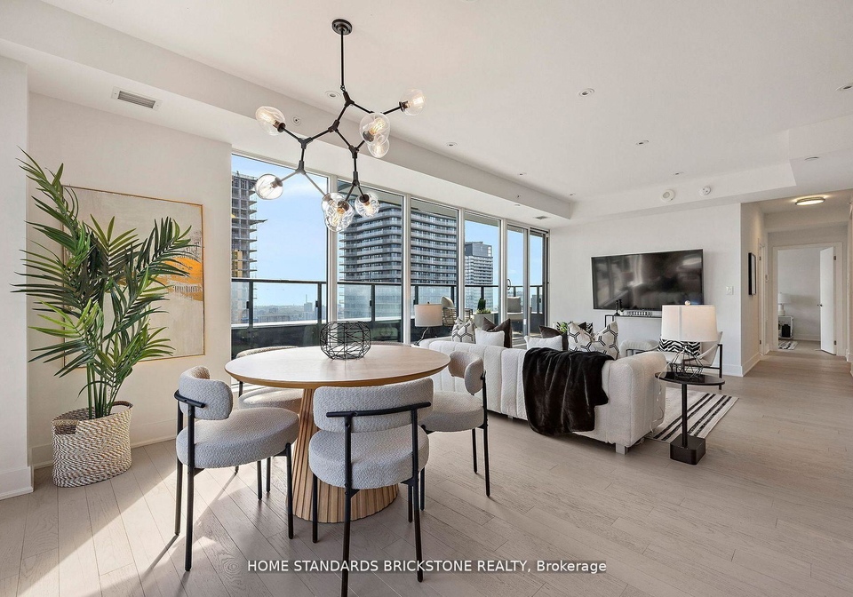 955-bay-street-toronto-ontario-c13146240